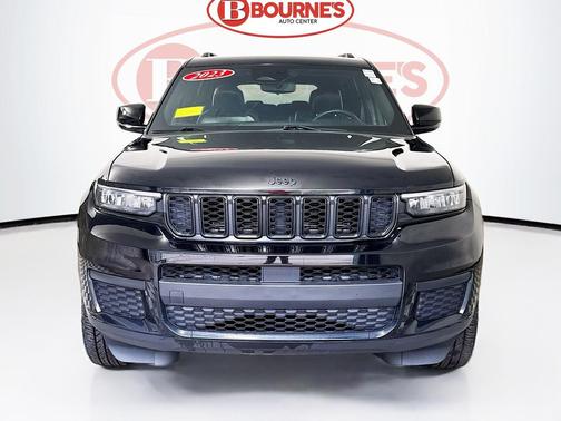 Diamond Black Crystal Pearlcoat 2023 Jeep Grand Cherokee L Altitude
