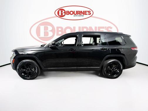 Diamond Black Crystal Pearlcoat 2023 Jeep Grand Cherokee L Altitude