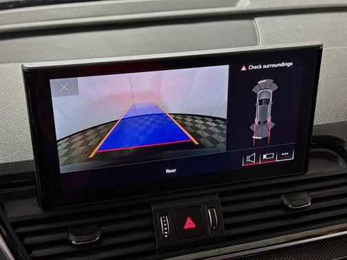 2023 Audi SQ5 3.0T Premium