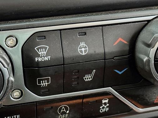 Bright White 2022 Jeep Wrangler Unlimited Sport Altitude