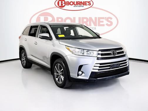 Celestial Silver Metallic 2019 Toyota Highlander XLE