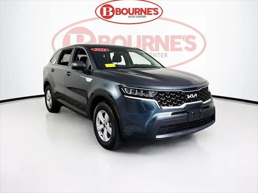 2022 Kia Sorento LX