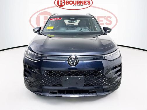 2025 Volkswagen Tiguan 2.0T SE R-Line Black 4MOTION