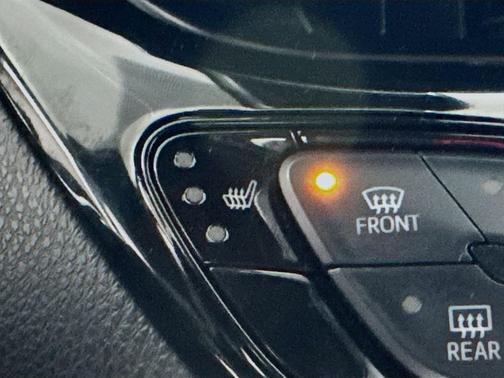 2018 Toyota C-HR XLE Premium AWD w/Heated Seats