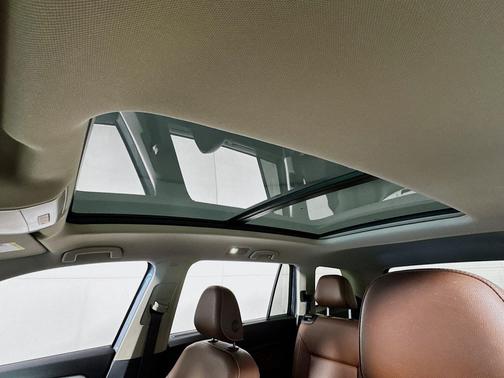 2021 Volkswagen Atlas V6 SE 4MOTION w/Heated Leather,Pano Sunroof