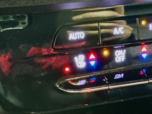 2022 Chevrolet Bolt EUV FWD Premier