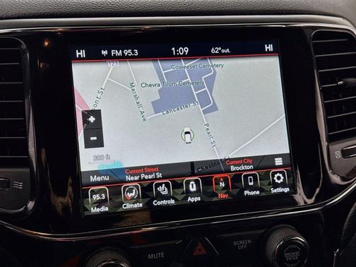 Diamond Black Crystal Pearlcoat 2021 Jeep Grand Cherokee Altitude