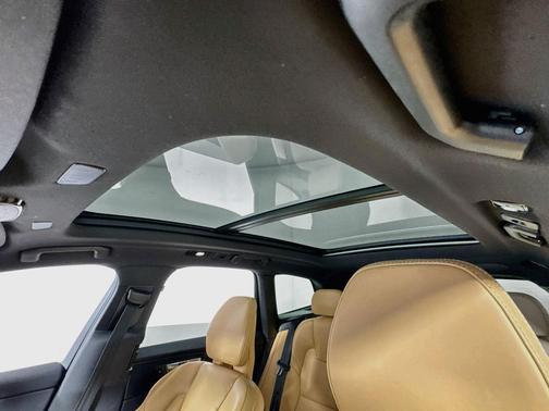 2022 Volvo XC60 B6 Inscription