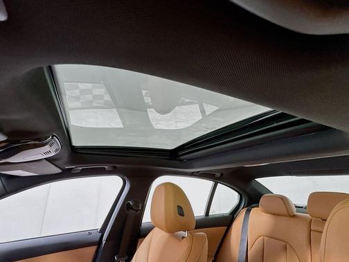 2023 BMW 330e Base