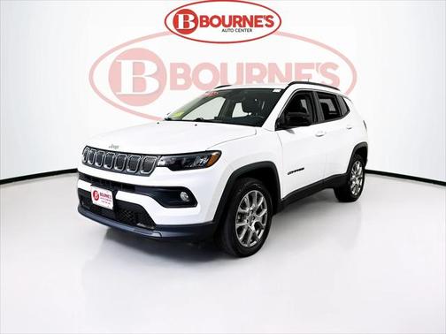 2022 Jeep Compass Latitude Lux