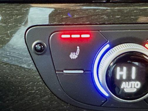 2019 Audi Q7 quattro w/Navigation,Heated Leather,Pano Sunroof