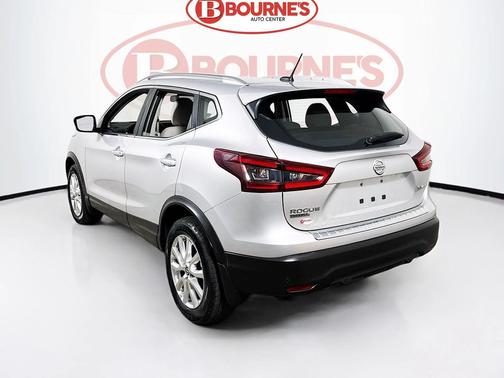 2021 Nissan Rogue Sport SV