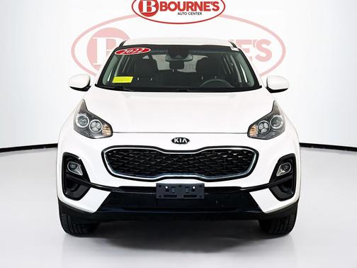 Snow White Pearl 2022 Kia Sportage LX