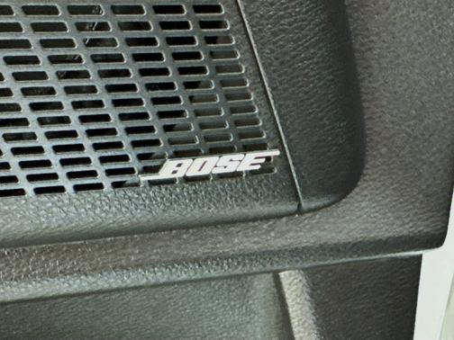 Snow White Pearl 2024 Kia Carnival SX Prestige