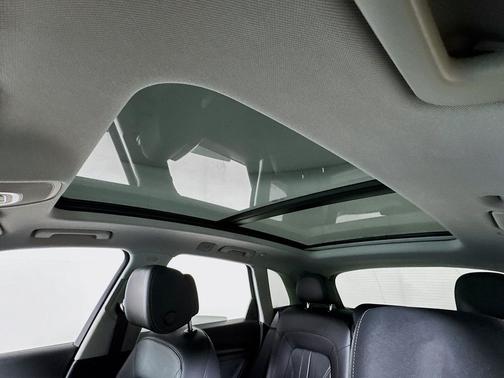 2022 Audi Q5 45 S line Premium