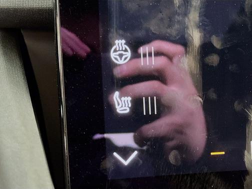 2023 Polestar 2 AWD w/Navigation,Heated Seats