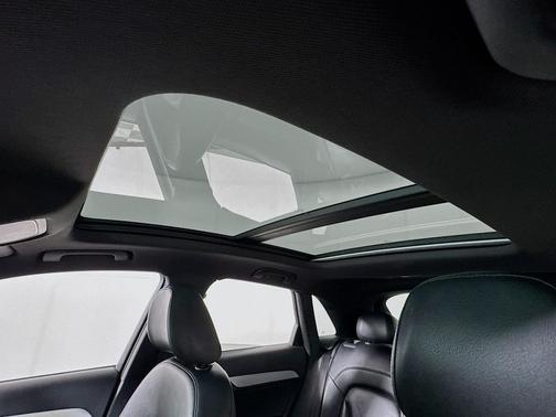 2018 Audi Q3 2.0T Premium Plus