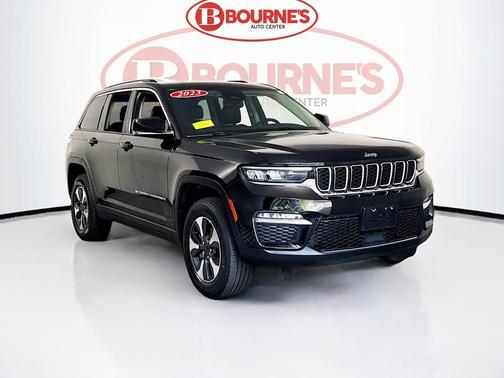 Diamond Black Crystal Pearlcoat 2023 Jeep Grand Cherokee 4xe Base