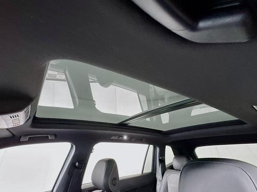 2022 Volkswagen Tiguan 2.0T SE R-Line Black 4MOTION