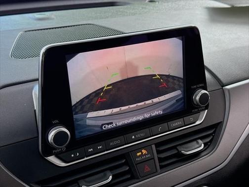 2023 Nissan Altima SR FWD