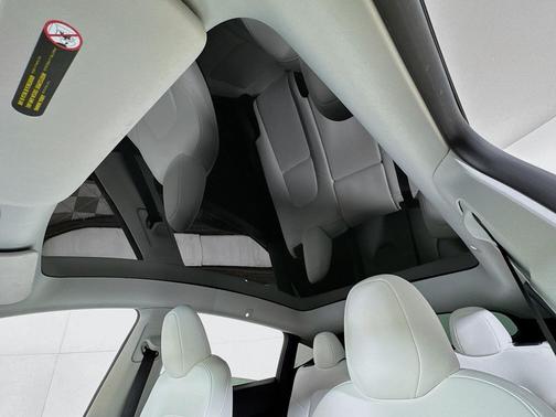 2024 Tesla Model Y Long Range Dual Motor All-Wheel Drive