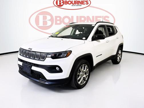 2022 Jeep Compass Latitude Lux