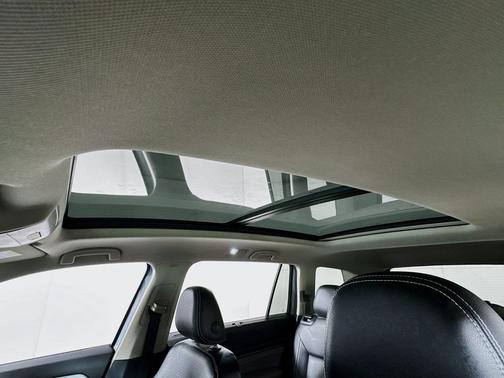 2022 Volkswagen Atlas 3.6L SE w/Technology