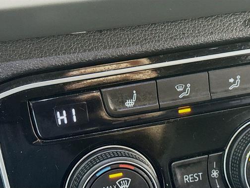 2022 Volkswagen Atlas 3.6L SE w/Technology