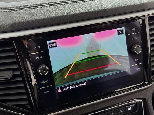 2022 Volkswagen Atlas 3.6L SE w/Technology