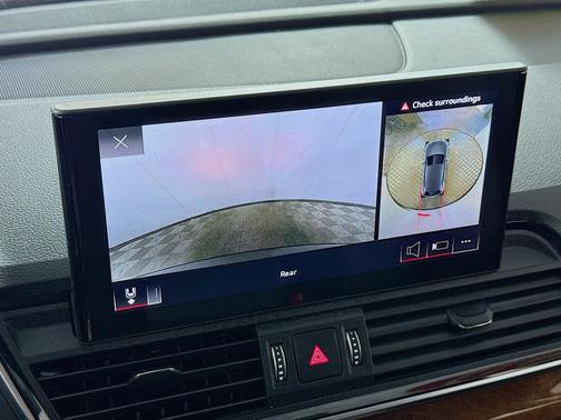 2022 Audi Q5 45 S line Premium Plus