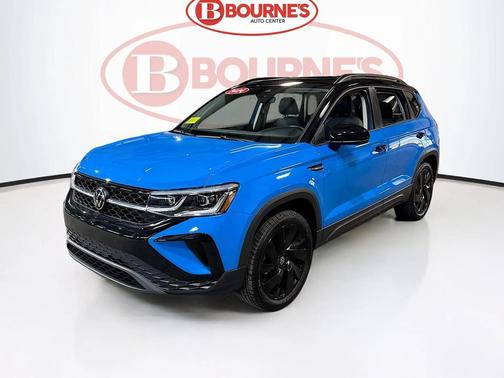 2024 Volkswagen Taos 1.5T SE Black