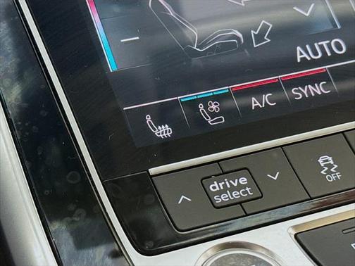 2024 Audi Q7 55 Premium Plus