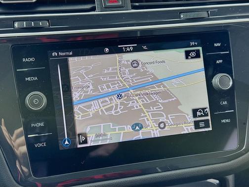 2024 Volkswagen Tiguan 2.0T SEL R-Line 4MOTION