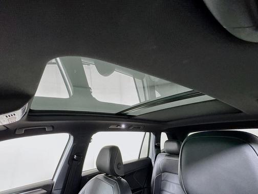 2024 Volkswagen Tiguan 2.0T SEL R-Line 4MOTION