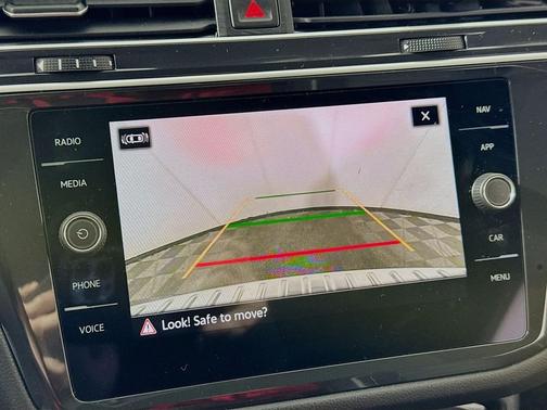 2024 Volkswagen Tiguan 2.0T SEL R-Line 4MOTION