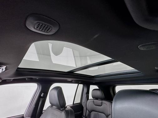 2023 Jeep Grand Cherokee 4xe Overland