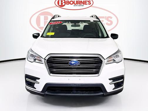 Crystal White Pearl 2022 Subaru Ascent Base 8-Passenger