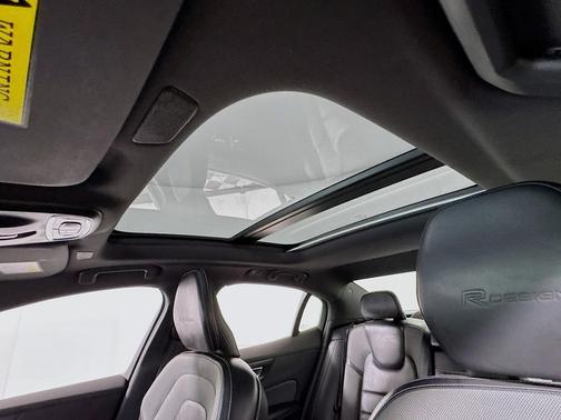 2019 Volvo S60 T6 R-Design