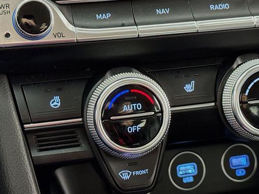 2023 Genesis G70 2.0T AWD