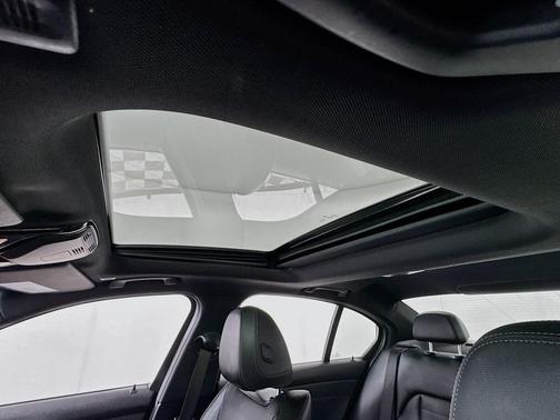 2023 BMW 330 xDrive