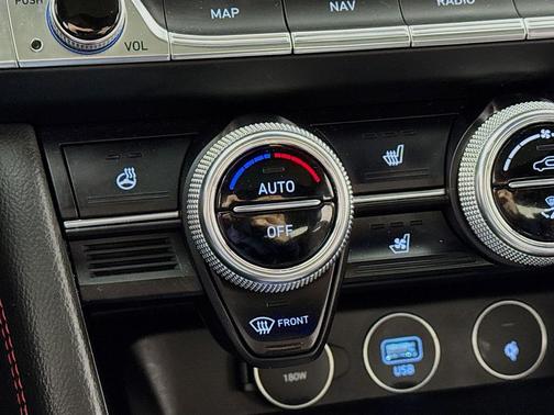 2023 Genesis G70 2.0T AWD