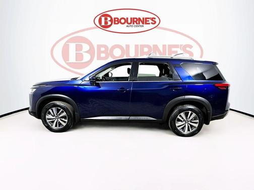 2023 Nissan Pathfinder SL 4WD