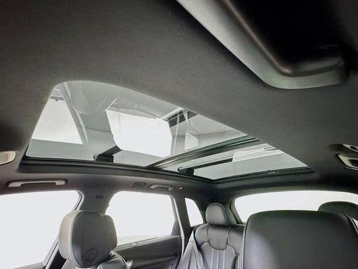 2024 Audi Q5 55 S line Prestige