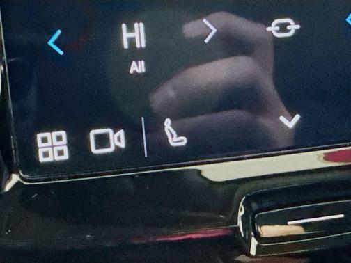 2025 Volvo XC60 B5 Core