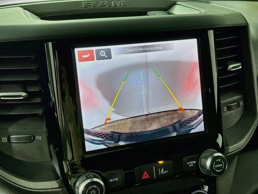 Diamond Black Crystal Pearlcoat 2025 RAM 1500 Tradesman