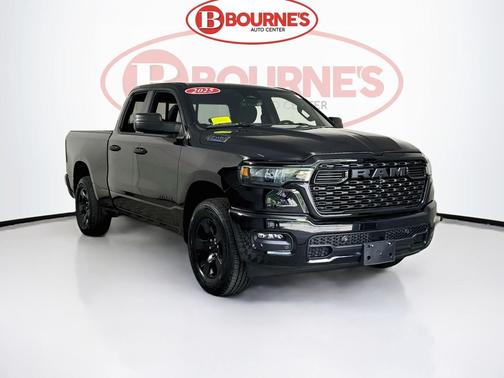 Diamond Black Crystal Pearlcoat 2025 RAM 1500 Tradesman