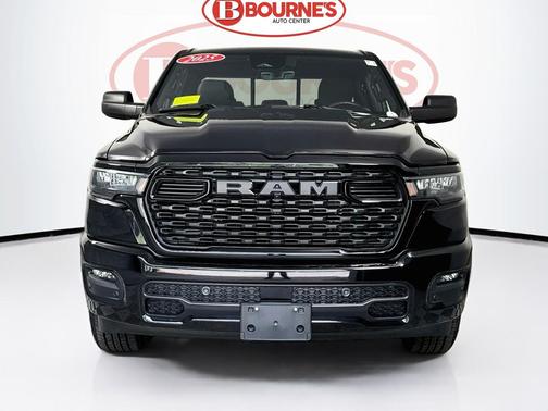 Diamond Black Crystal Pearlcoat 2025 RAM 1500 Tradesman