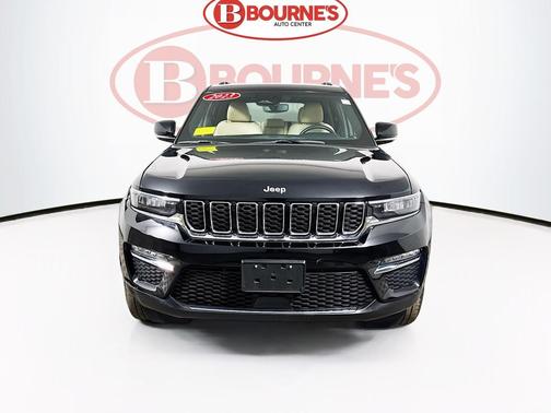 Diamond Black Crystal Pearlcoat 2023 Jeep Grand Cherokee Limited