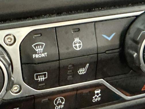 Black Clearcoat 2022 Jeep Gladiator Sport S