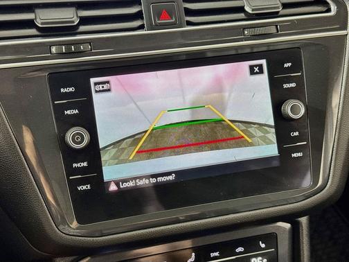 Pyrite Silver Metallic 2023 Volkswagen Tiguan 2.0T SE 4MOTION